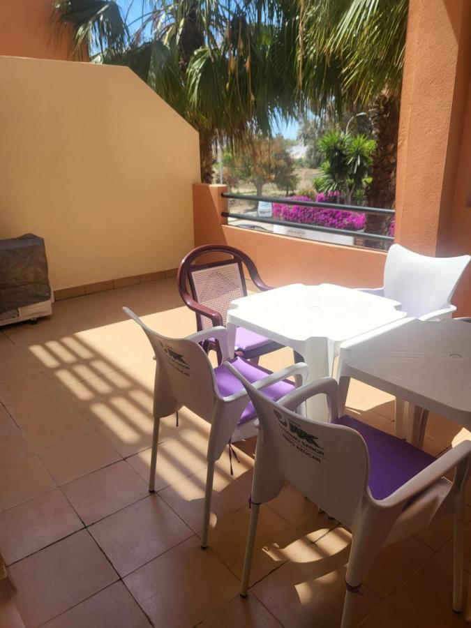 Apartamento Coqueto Con Terraza Y Cerca De La Piscina Comunitaria Y De La Playa! Apartman Playas de Vera Kültér fotó