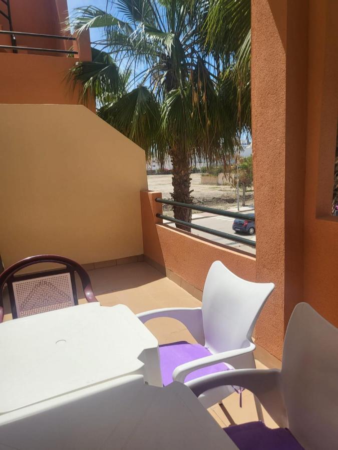 Apartamento Coqueto Con Terraza Y Cerca De La Piscina Comunitaria Y De La Playa! Apartman Playas de Vera Kültér fotó